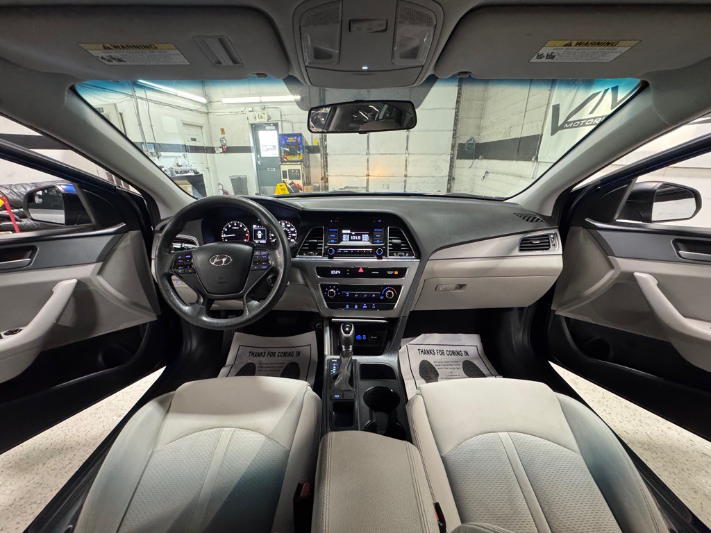 2017 Hyundai Sonata Image 22