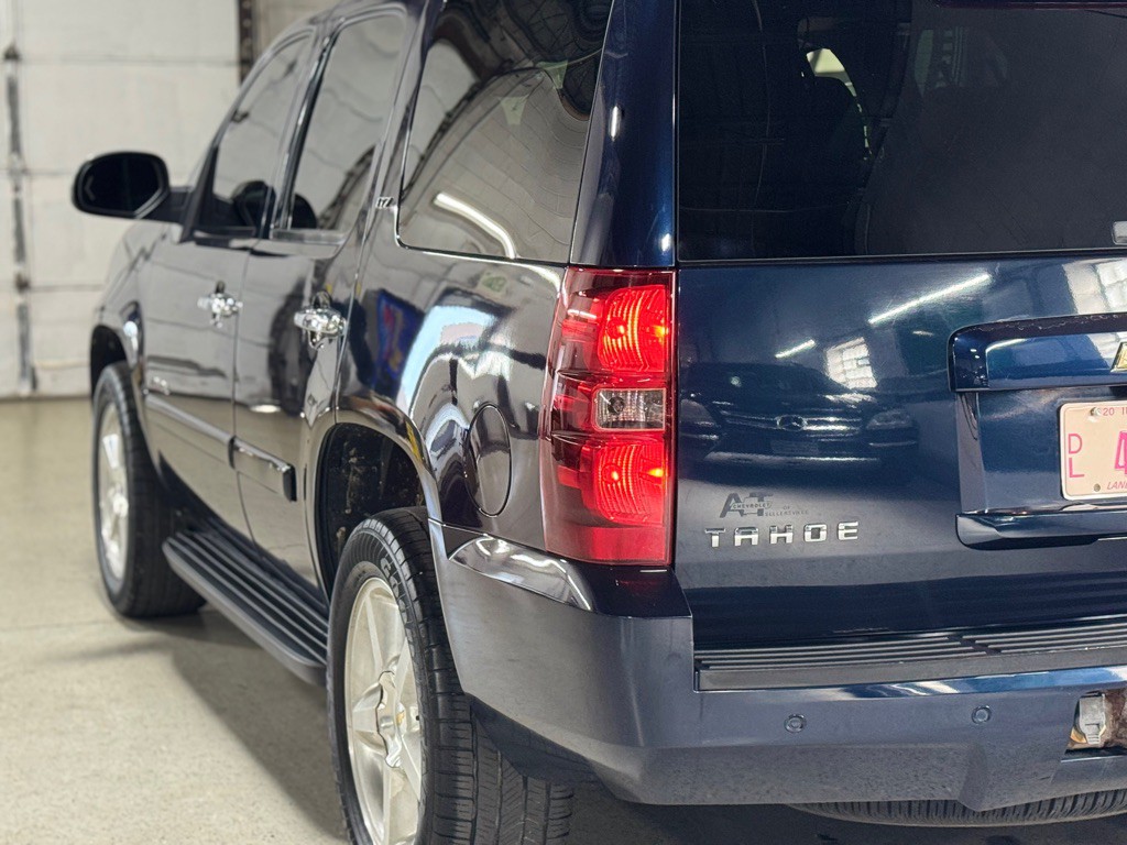 2007 Chevrolet Tahoe Image 14