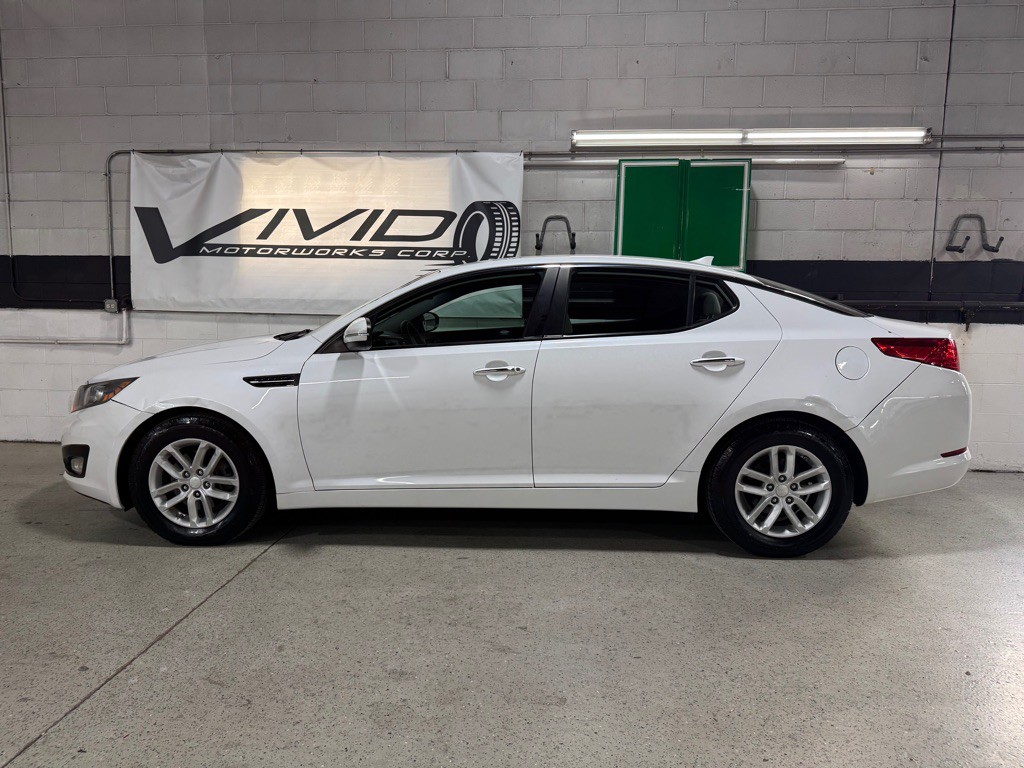 2012 Kia Optima Image 12