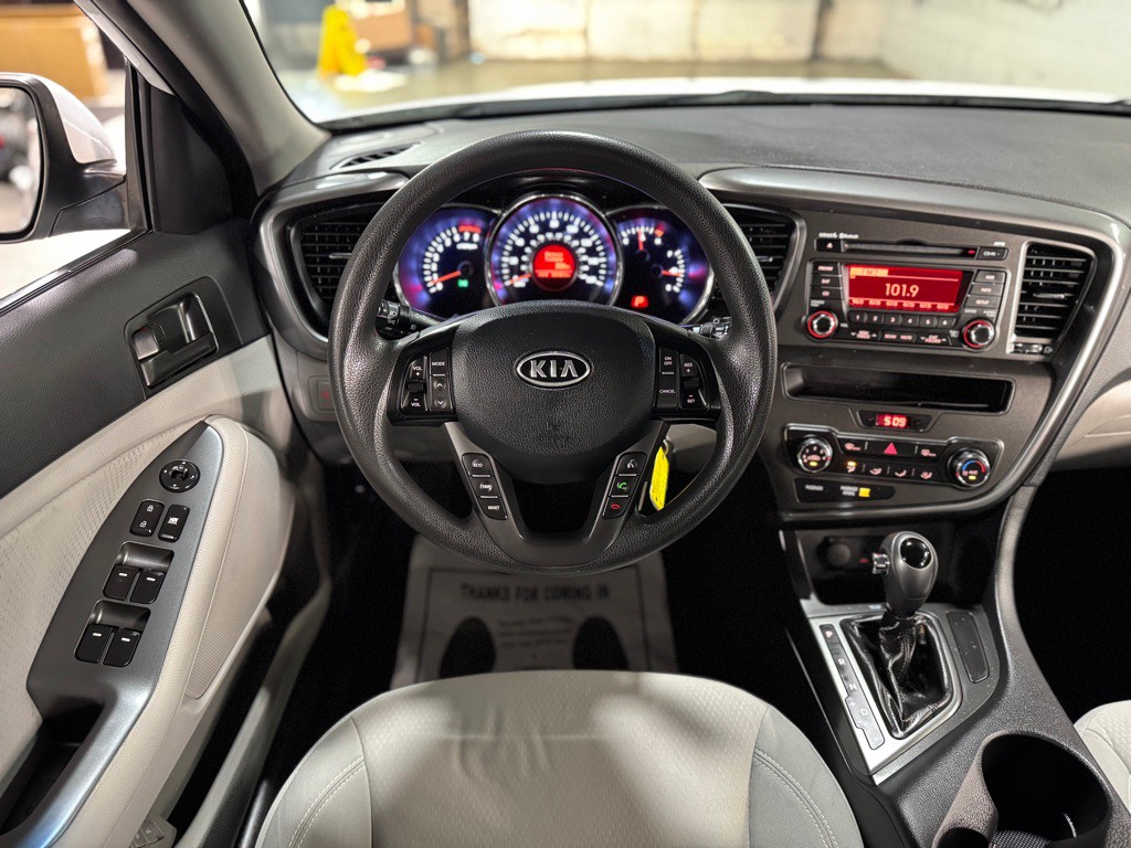 2012 Kia Optima Image 20