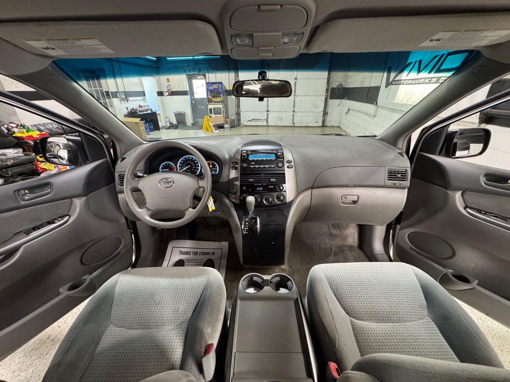 2006 Toyota Sienna Image 21