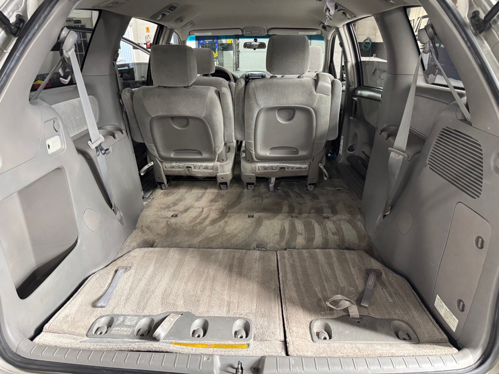 2006 Toyota Sienna Image 24