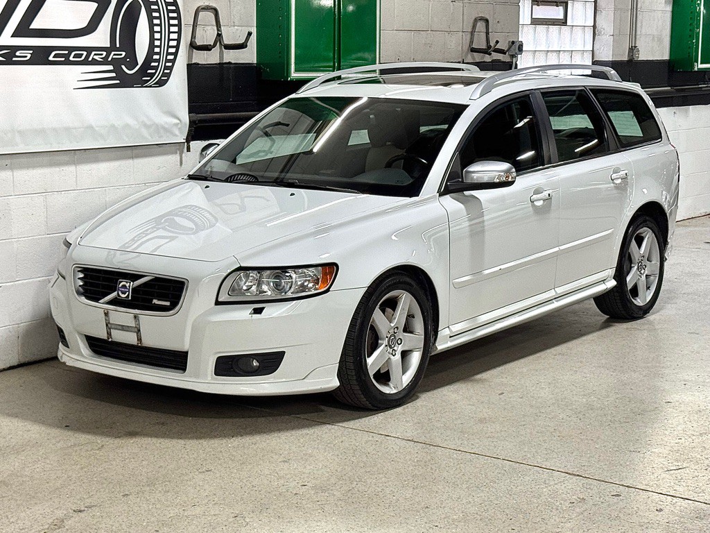 2010 Volvo V50 Image 10