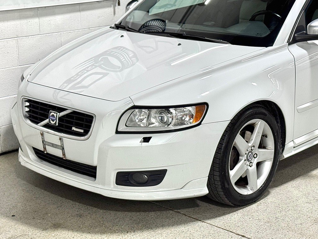 2010 Volvo V50 Image 11