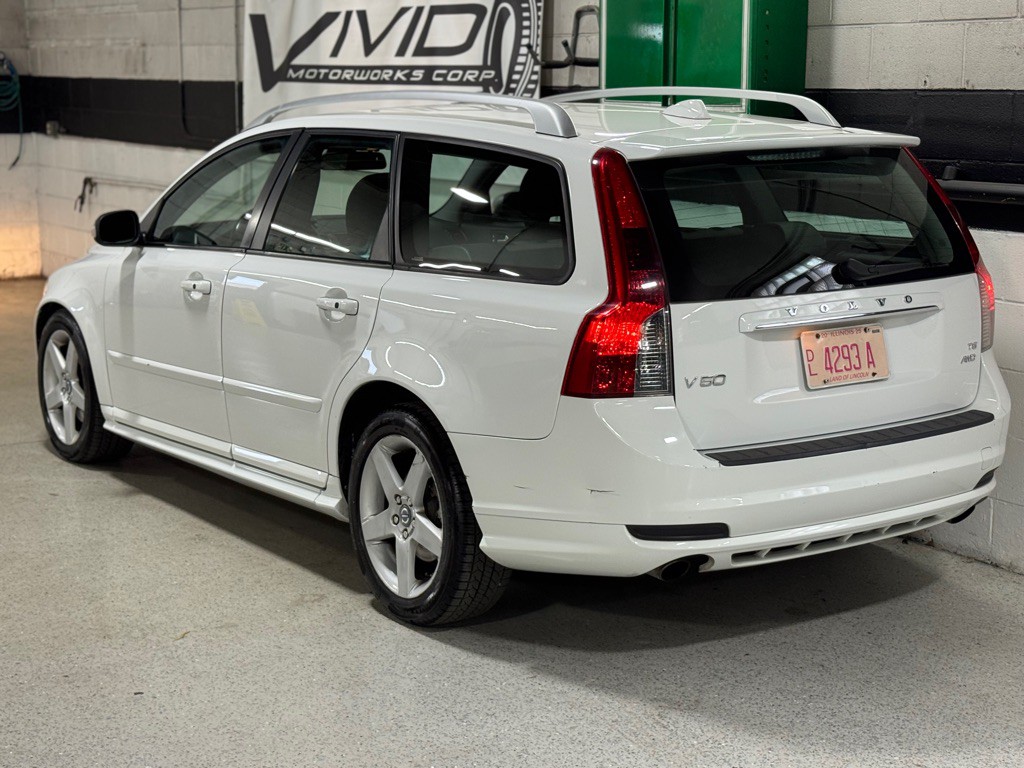 2010 Volvo V50 Image 14