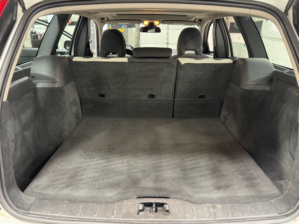 2010 Volvo V50 Image 23