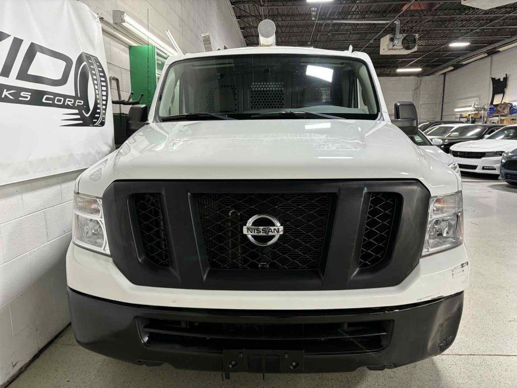 2015 Nissan NV Image 3