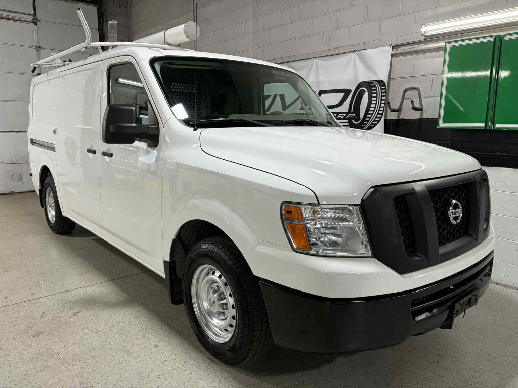 2015 Nissan NV Image 4