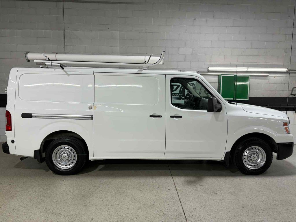 2015 Nissan NV Image 5