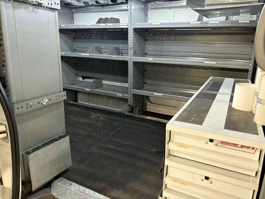 2015 Nissan NV Image 15