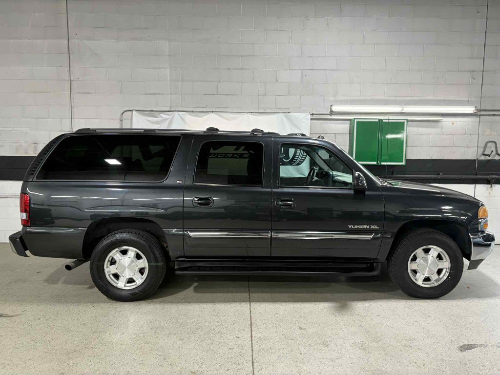2004 GMC Yukon Image 5