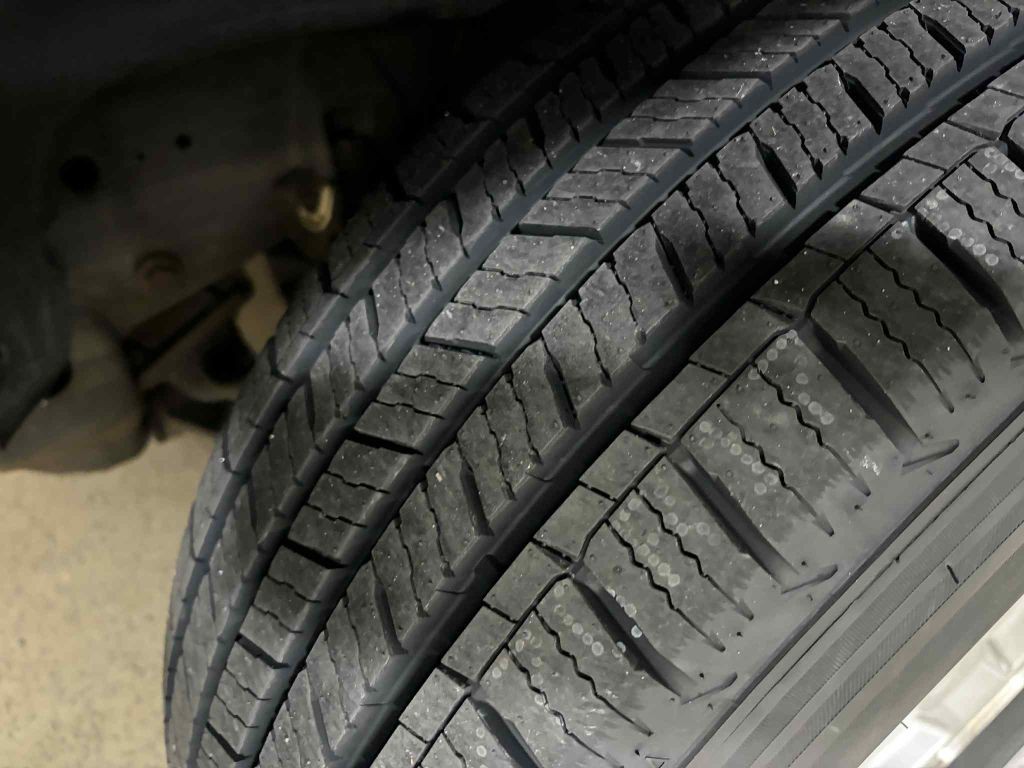 2004 GMC Yukon Image 13