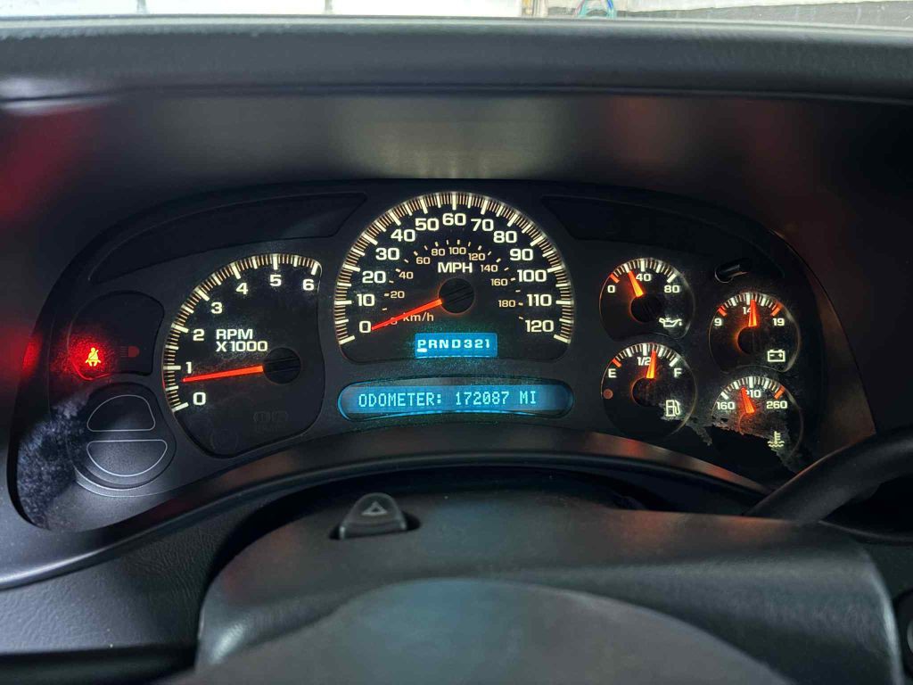 2004 GMC Yukon Image 14