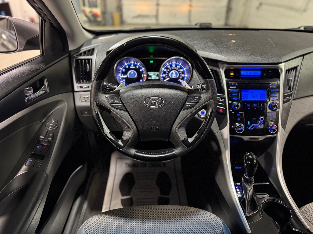 2012 Hyundai Sonata Image 18