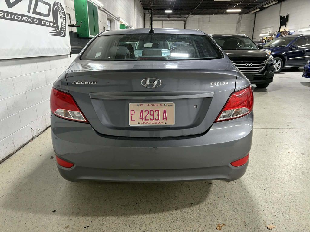 2016 Hyundai Accent Image 6