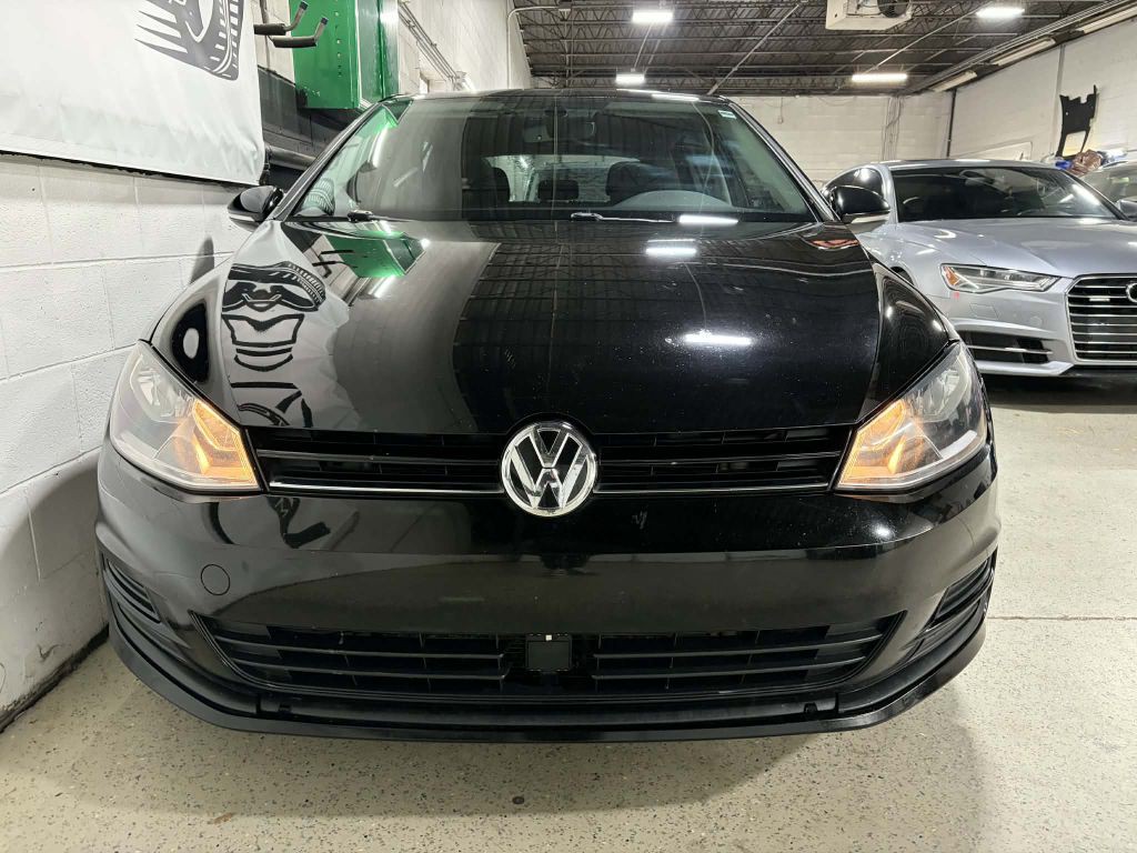 2017 Volkswagen Golf Image 3