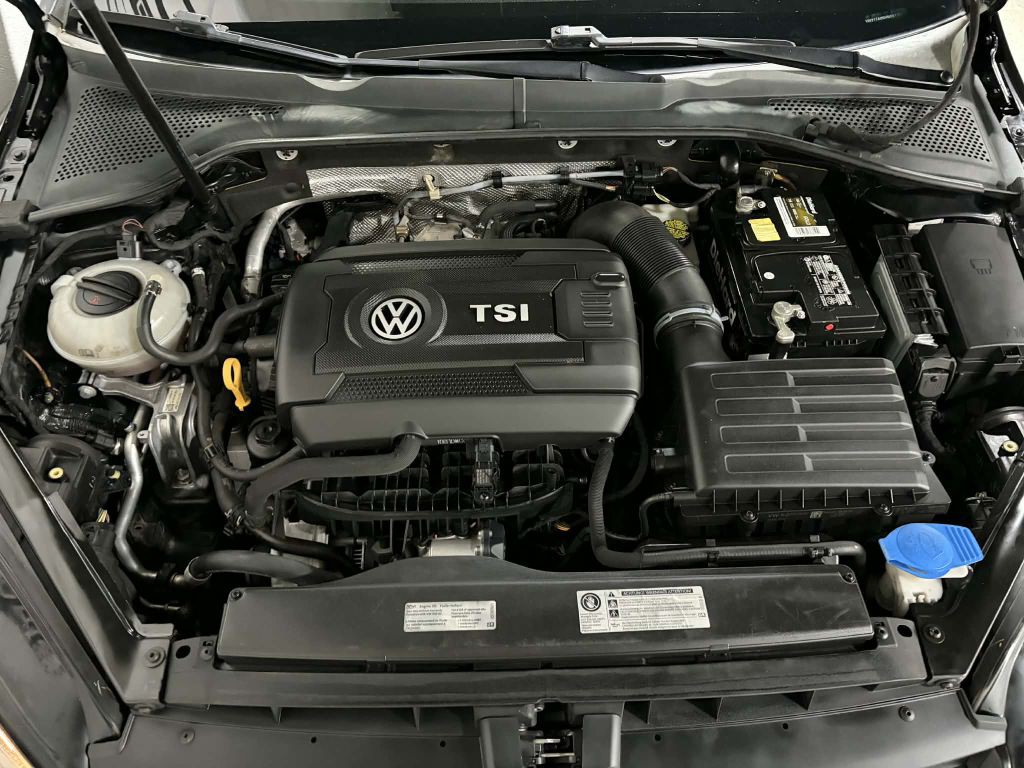 2017 Volkswagen Golf Image 10