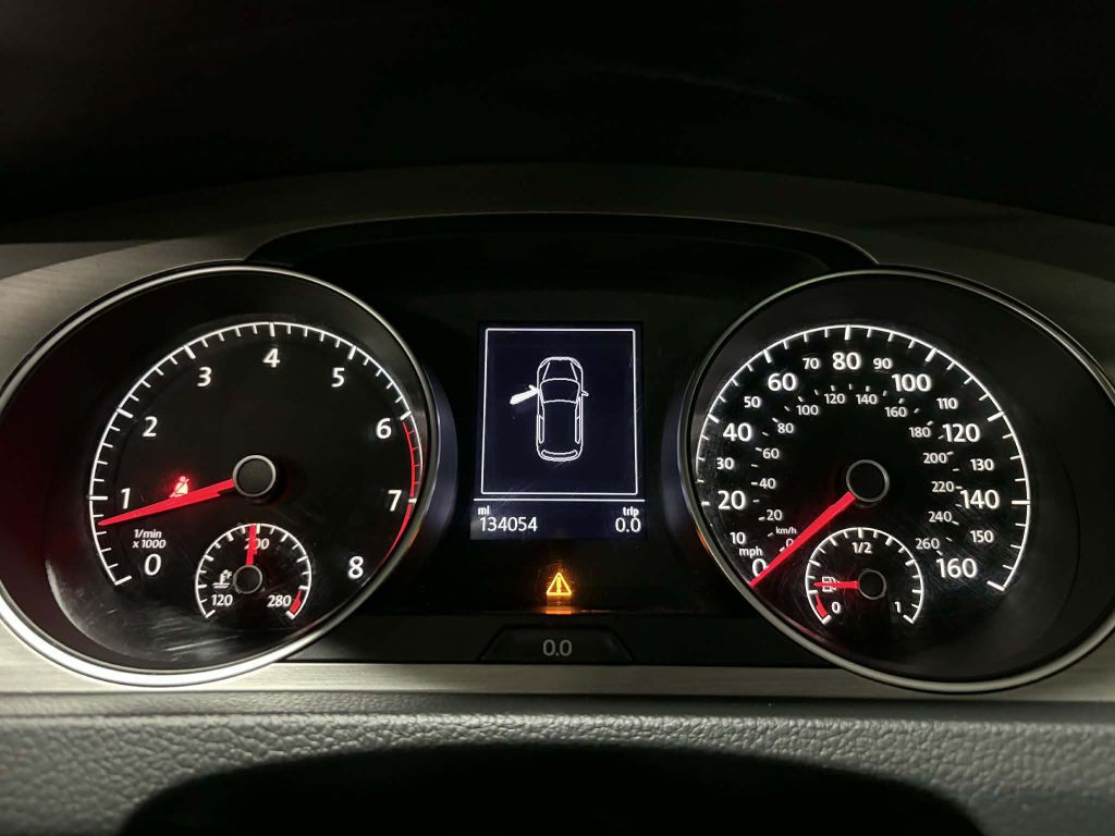 2017 Volkswagen Golf Image 13