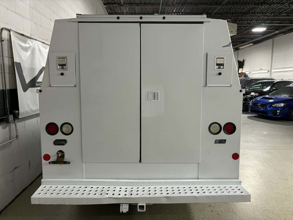 2015 Ford Econoline Image 7