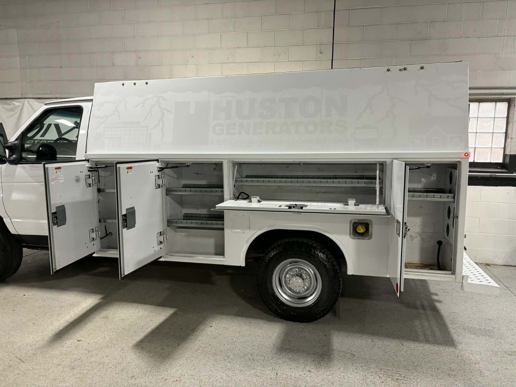 2015 Ford Econoline Image 10