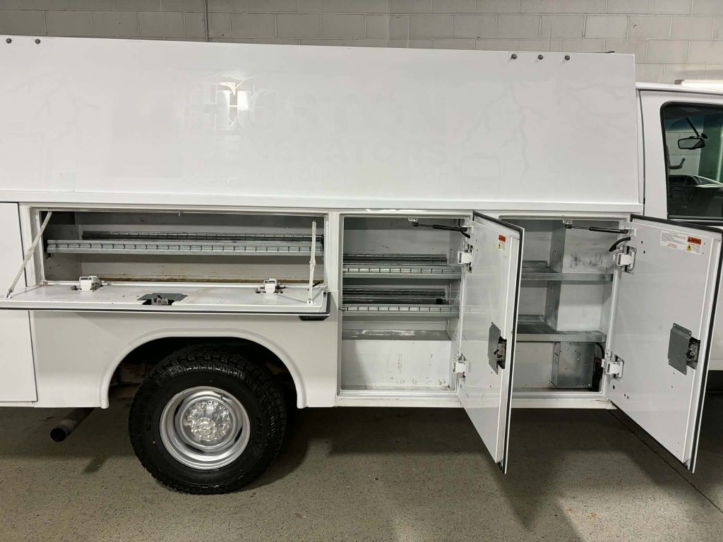 2015 Ford Econoline Image 11