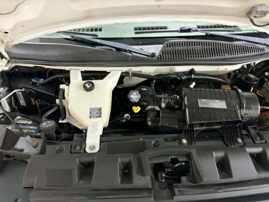 2017 GMC Savana Image 12