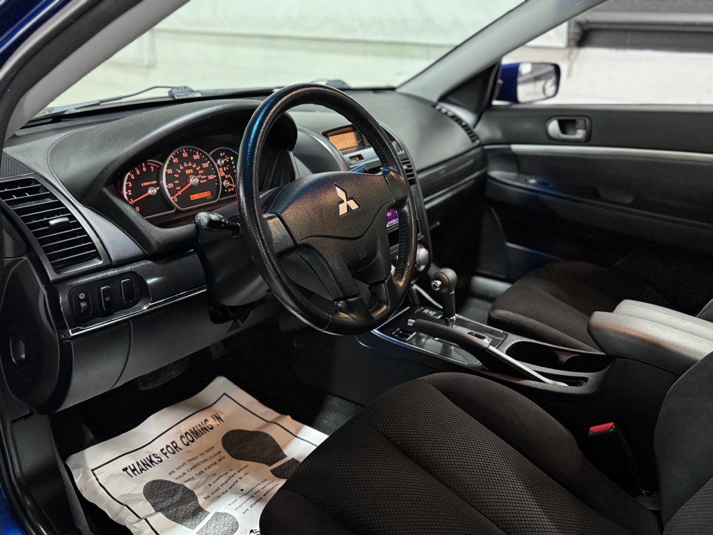 2009 Mitsubishi Galant Image 17