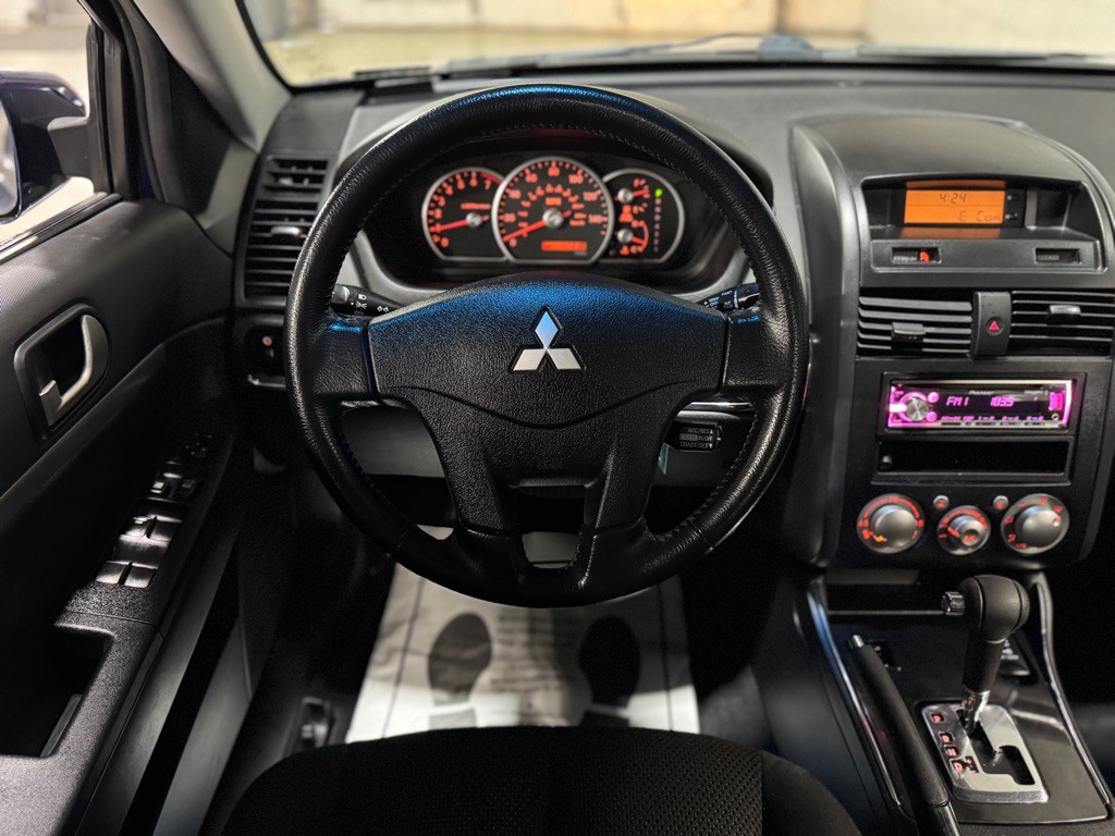 2009 Mitsubishi Galant Image 18