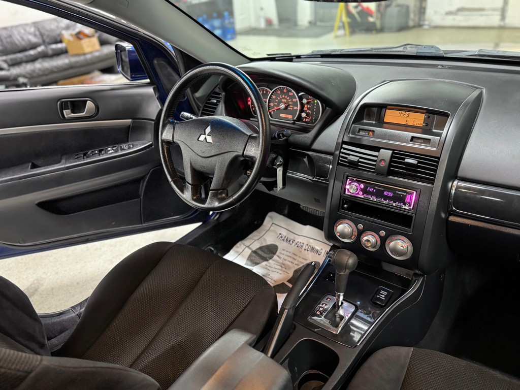 2009 Mitsubishi Galant Image 19