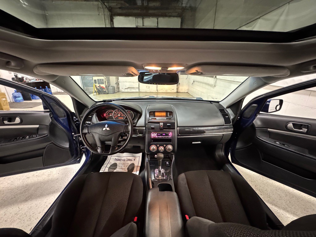 2009 Mitsubishi Galant Image 20