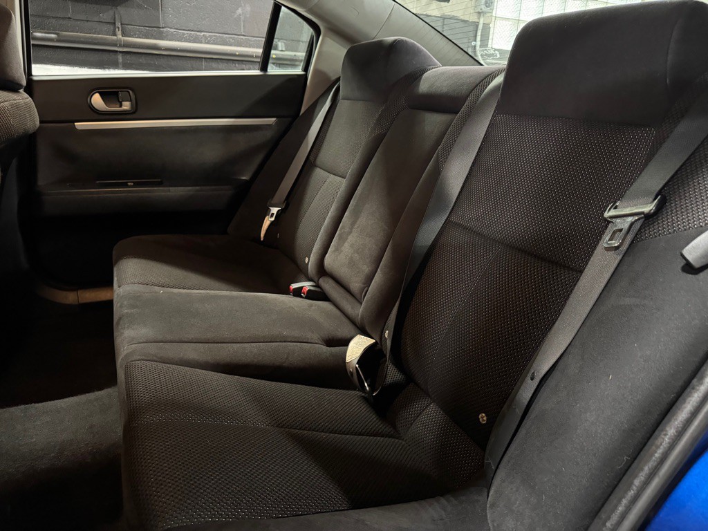 2009 Mitsubishi Galant Image 23