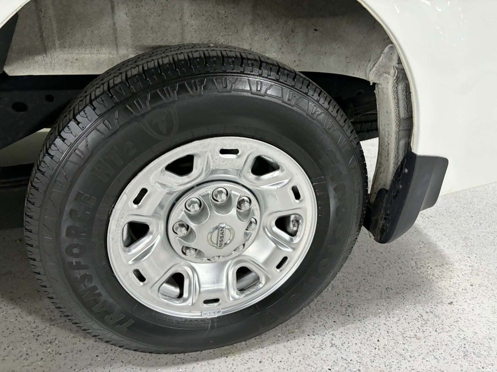 2015 Nissan NV Image 13