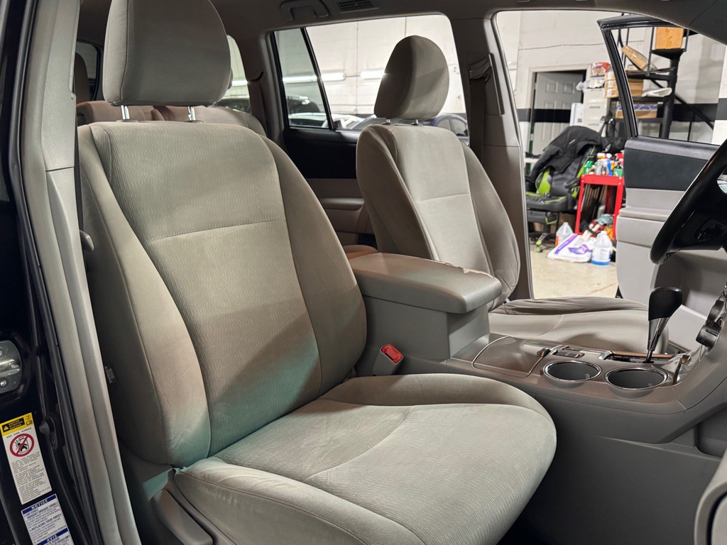 2013 Toyota Highlander Image 21
