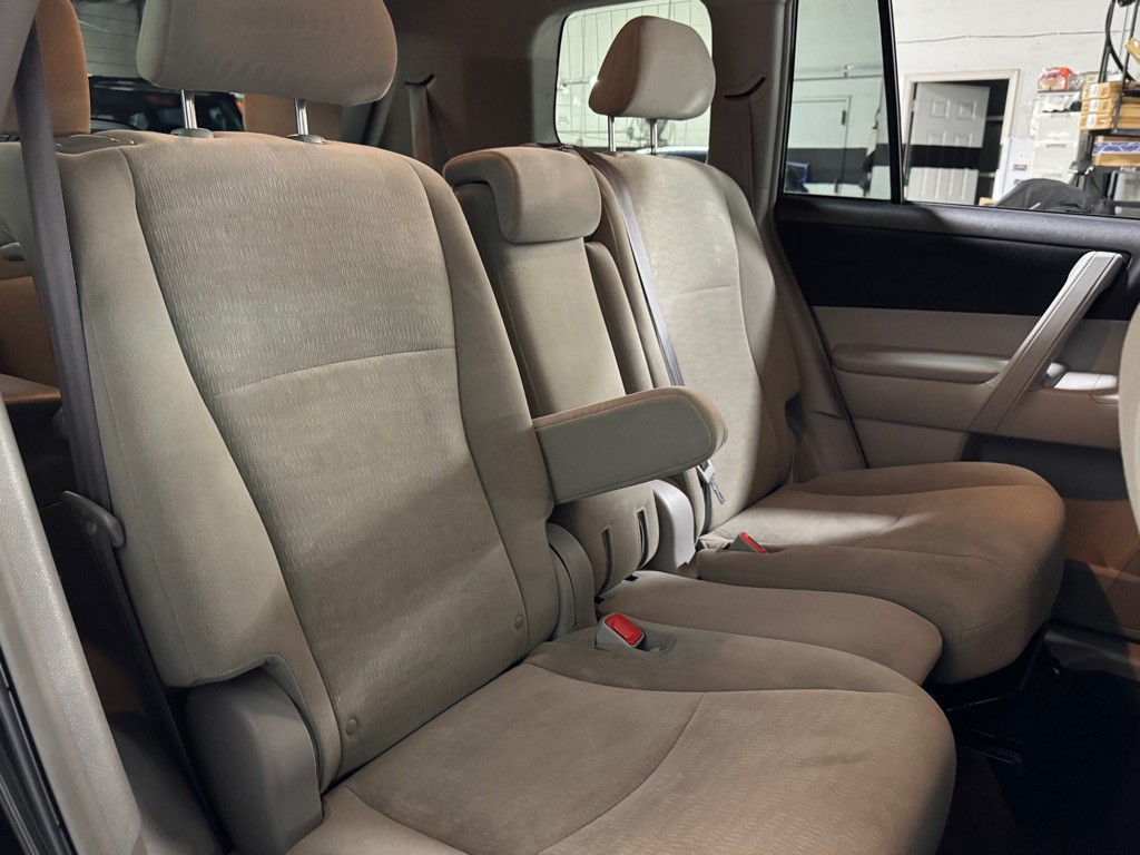 2013 Toyota Highlander Image 22