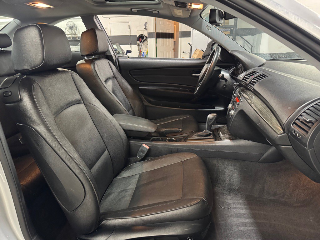 2013 BMW 1 Series Image 17