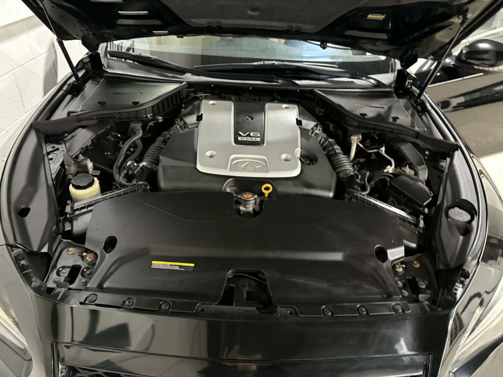 2015 INFINITI Q50 Image 11