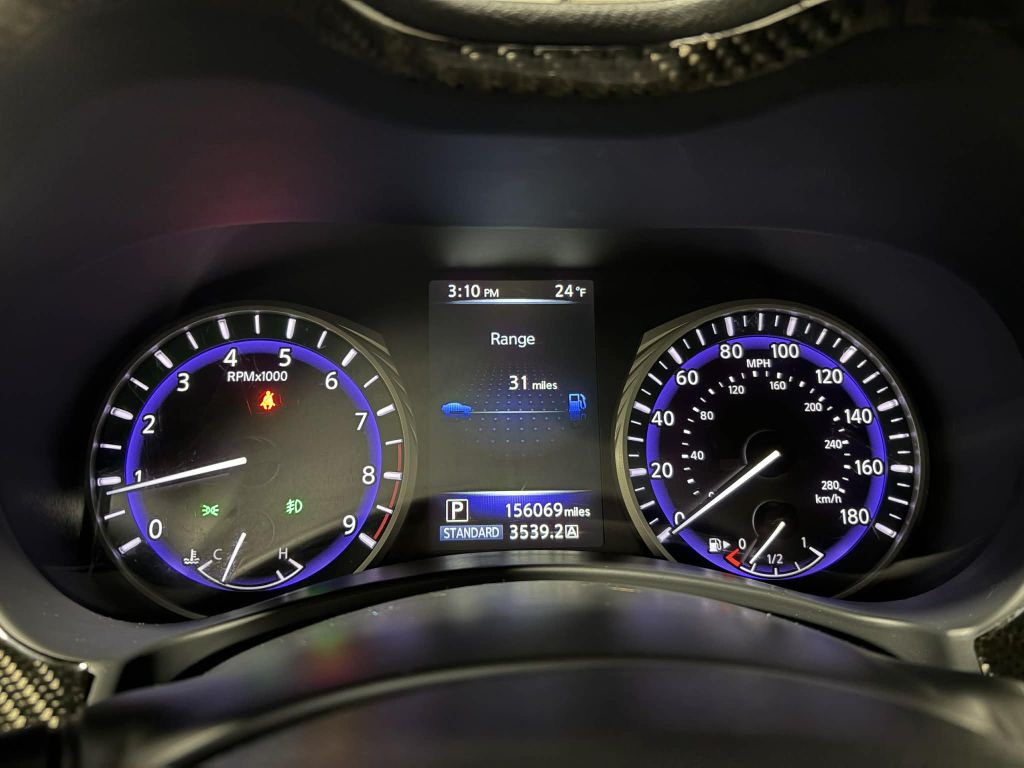 2015 INFINITI Q50 Image 14