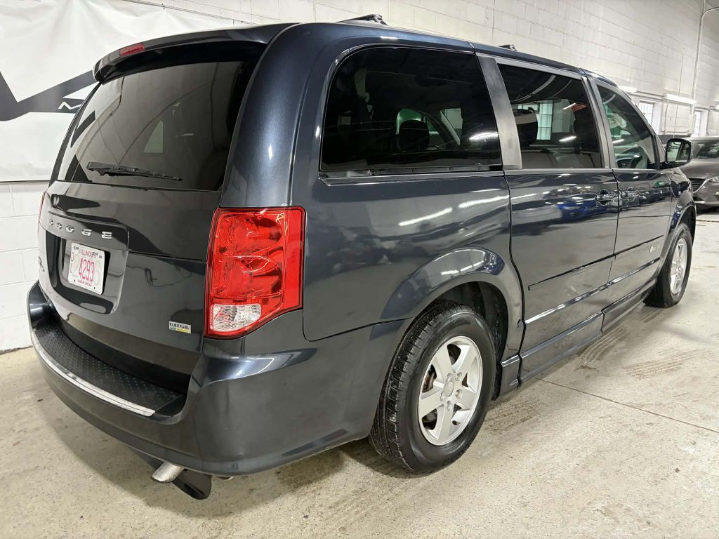 2013 Dodge Grand Caravan Image 6