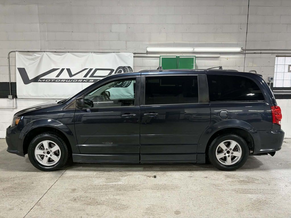 2013 Dodge Grand Caravan Image 9
