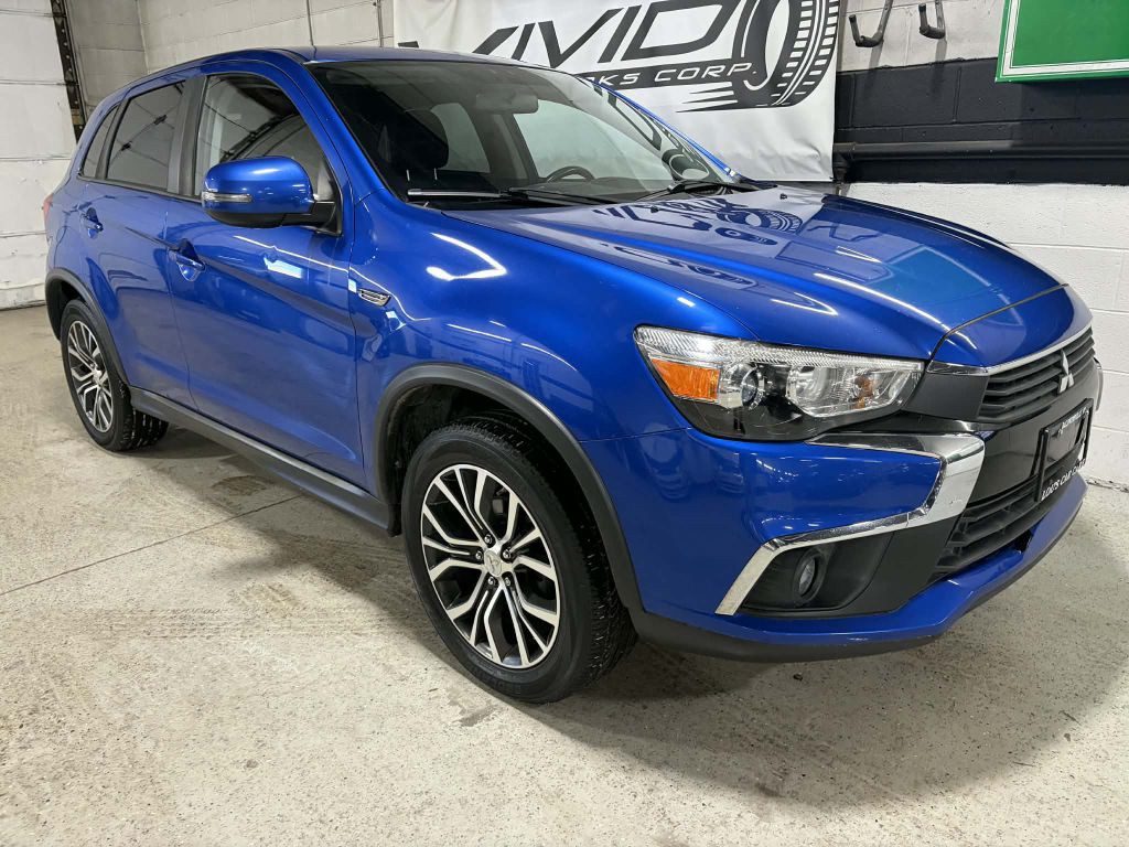 2016 Mitsubishi Outlander Image 4