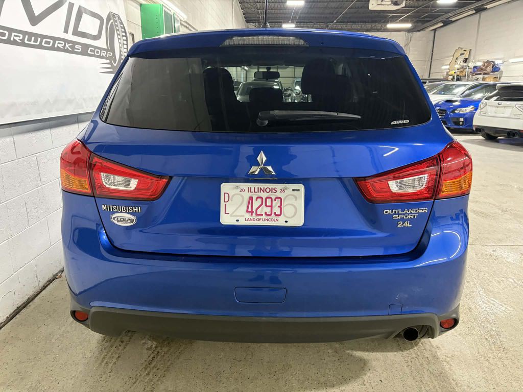 2016 Mitsubishi Outlander Image 7