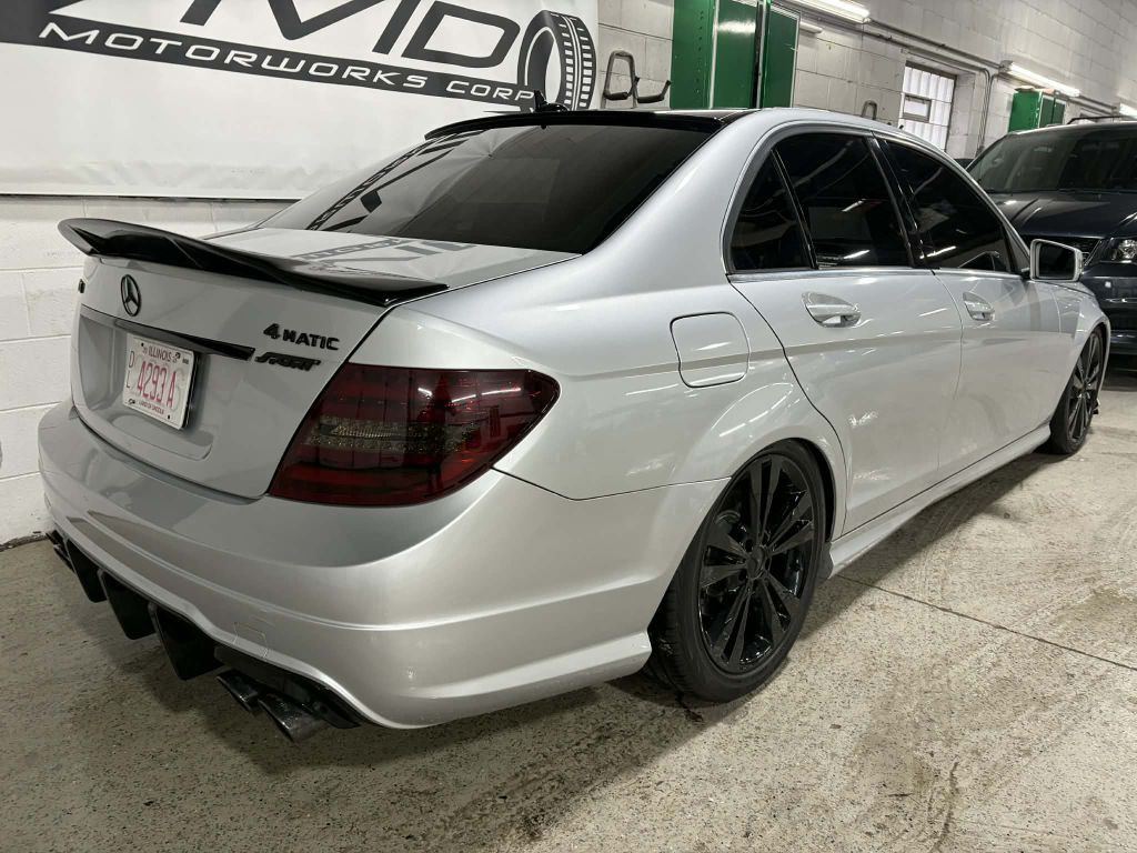 2013 Mercedes-Benz C-Class Image 6