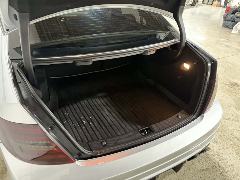 2013 Mercedes-Benz C-Class Image 19