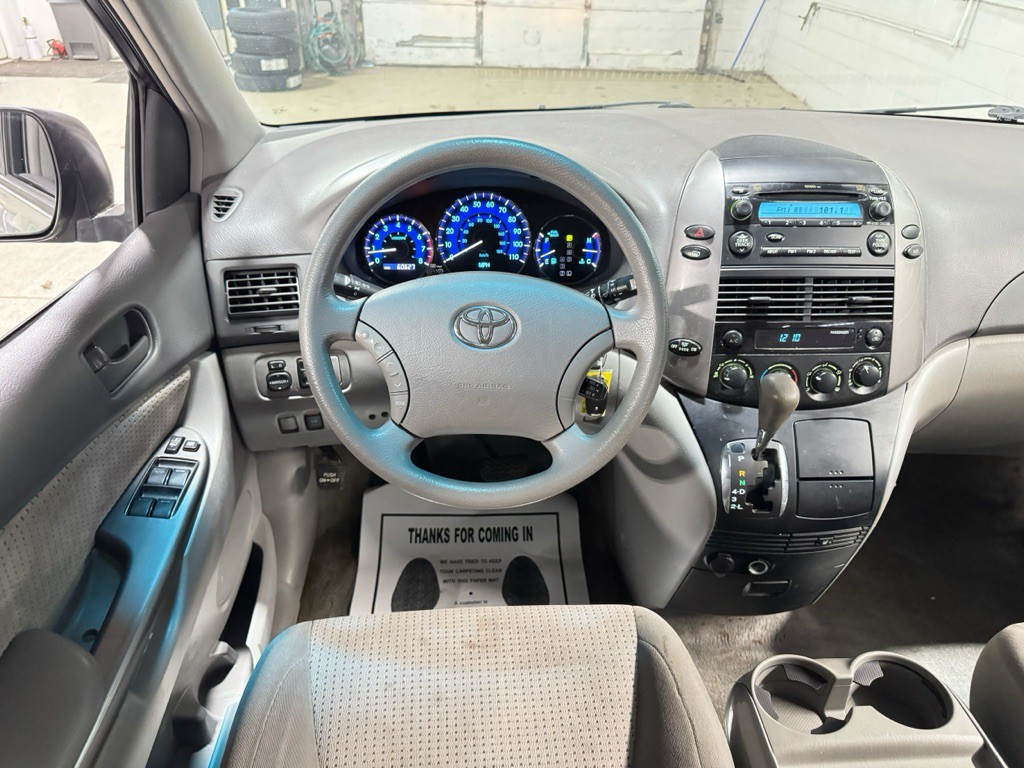 2008 Toyota Sienna Image 20