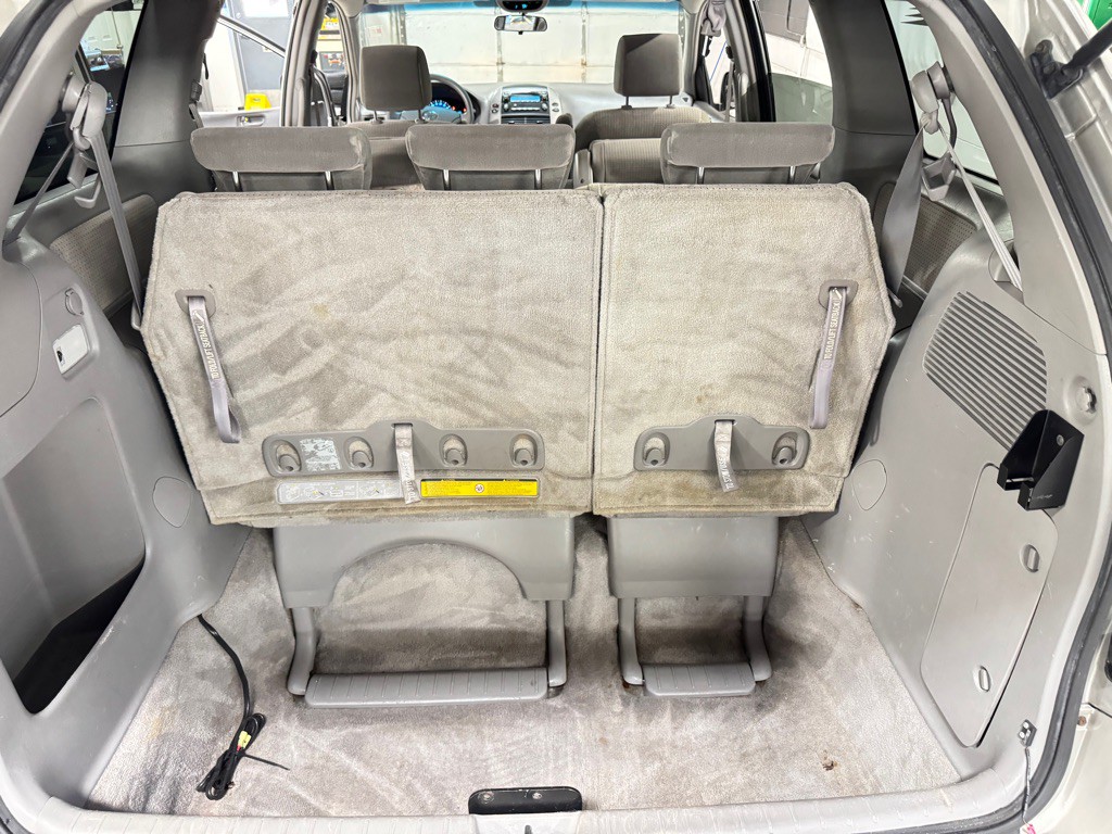 2008 Toyota Sienna Image 25