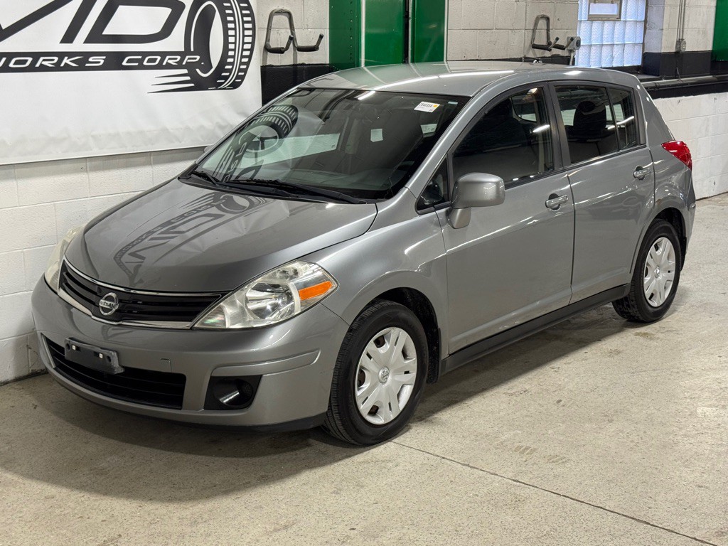 2011 Nissan Versa Image 12