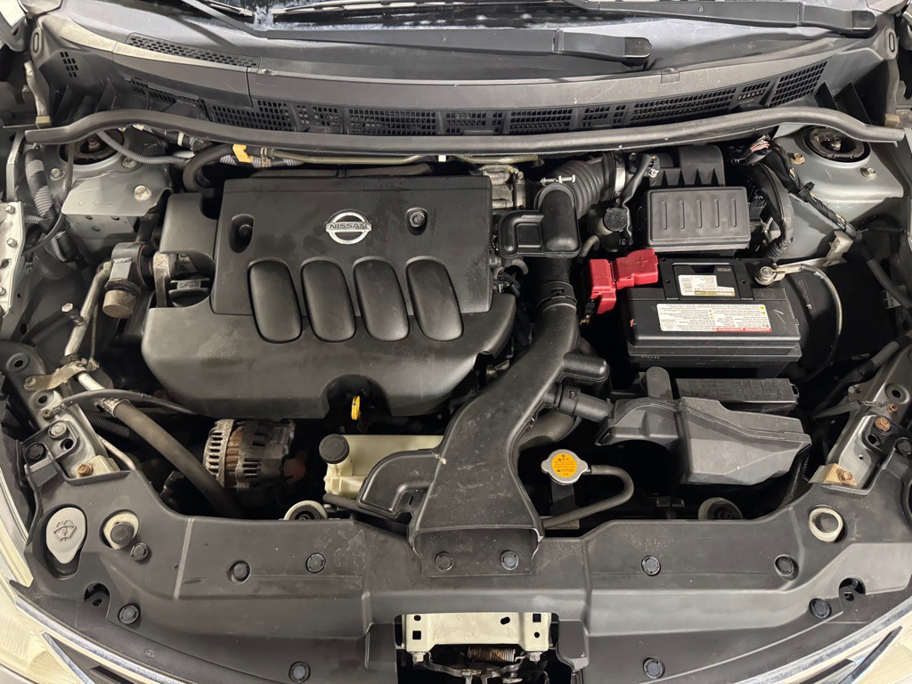 2011 Nissan Versa Image 24