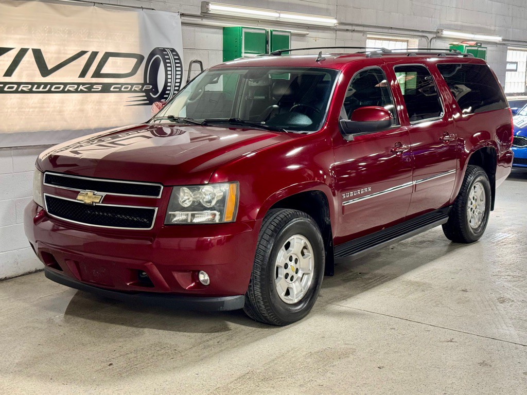 2011 Chevrolet Suburban Image 9