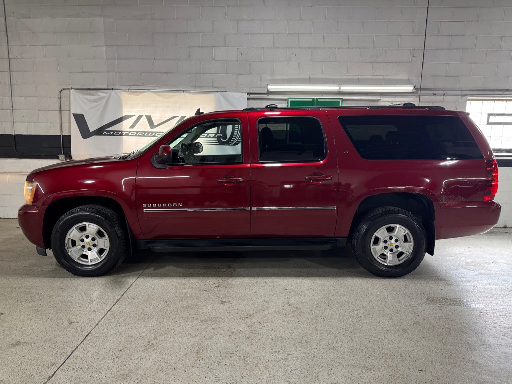 2011 Chevrolet Suburban Image 11