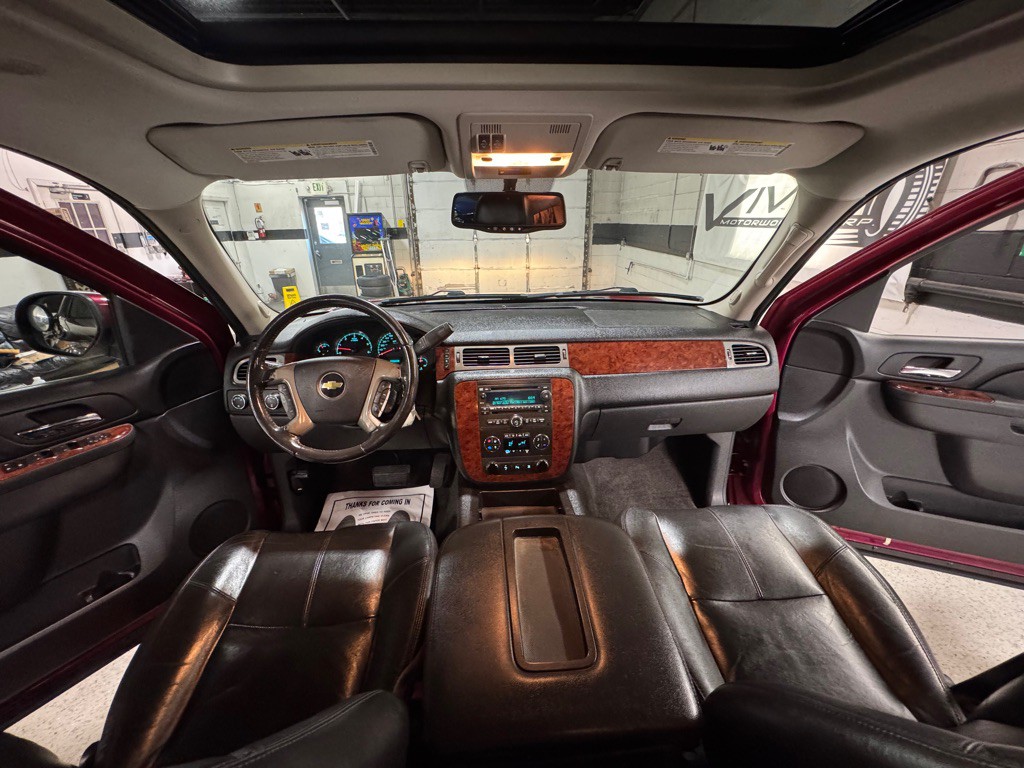 2011 Chevrolet Suburban Image 20